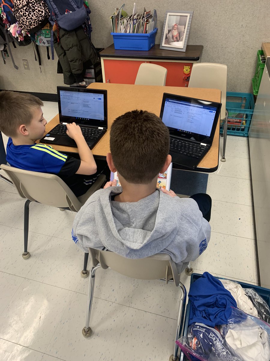 SomersKristin's tweet photo. Enjoying our partnership reading! @WPSCoolidge https://t.co/EJOMxqfeZ1