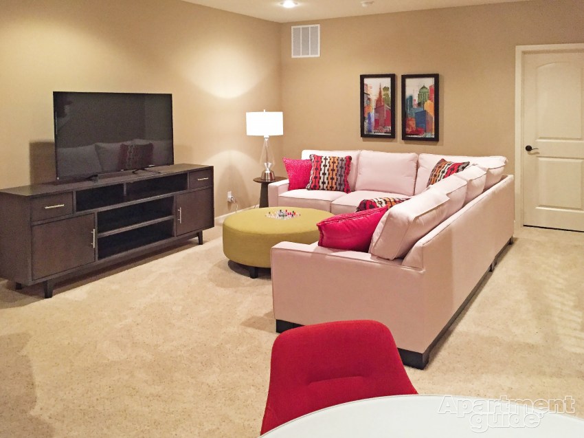 PinesPrairie's tweet photo. Looking for a spacious place to call your very own? With two living areas in each of our homes, you’ll love the layouts we have to offer at Prairie Pines Townhomes! https://t.co/m9DQ3XeYAW https://t.co/pAcvMpd3ax