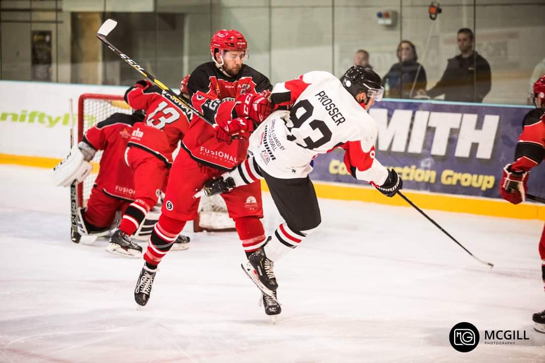 🚨COMPETITION🚨
Retweet to enter the prize draw for two free tickets to our game this coming Saturday against MK Thunder at 5.30pm 🌩 
#Streatham | #sw16 | #London