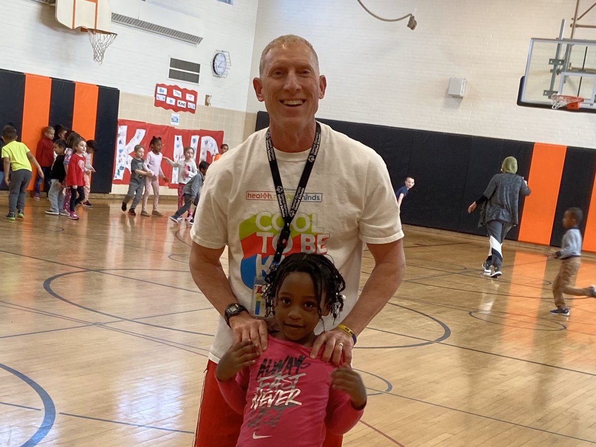SOOOO EXCITED to be able to attend the #healthmovesminds celebration event at <a href="/AquilaElem/">Aquila Elementary</a>, with amazing teacher and <a href="/MNSHAPE/">MNSHAPE</a> president-elect <a href="/robertsperocks/">Tom Roberts</a>’!!! Here we go!!!