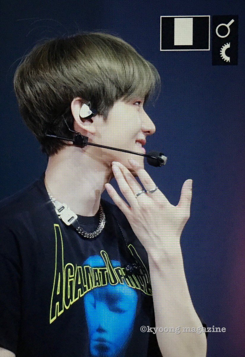 kyoongmaz56's tweet photo. 200226 bonjour'ㅅ' #백현 #BAEKHYUN @B_hundred_Hyun
#WeAreTheFuture #SuperMinParis @SuperM https://t.co/Aw5RClGv5h