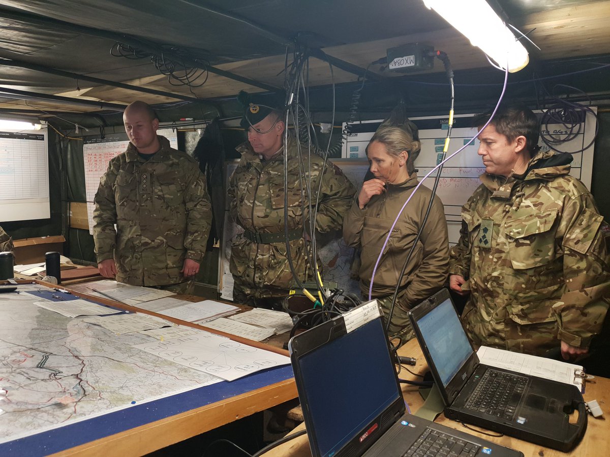 GOC 1(UK) Div @WeirCrjw visited the LBSG today on #wessexstorm to find out all about how we are adapting to become a lighter more agile and flexible force in support of @7thRats #WeAreTheRLC #Team6 @field_army @1UKDivision @Field_Trg_Unit