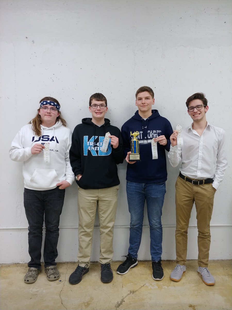 TedDoyle68's tweet photo. Senior High Knowledge Bowl Black team takes a Third place finish today, February 26, in Mankato. Way to go, Titans!!! https://t.co/qTNQBuBTgC