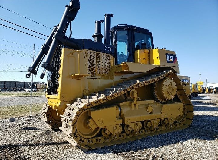 CroweEquipment's tweet photo. Fresh Cat dealer rebuilt D10T, now in our inventory! All 0 hour components, track frames, and undercarriage. Serial Prefix:RJG Call us for pricing and details! #CroweEquipment #CaterpillarD10T #D10T #CatD10T #HeavyEquipment #CaterpillarMining #Coal #CoalMining #MiningEquipment https://t.co/BDDFh7edRs
