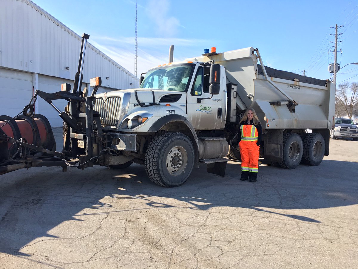 cityofguelph's tweet photo. We're sanding and salting primary and secondary roads. More snow is expected tonight. If you can avoid parking on the road in case a plow out happens in the middle of the night, our crews would appreciate your support. We're all in this together. #becausewinter #onstorm https://t.co/PMciqjQeeK