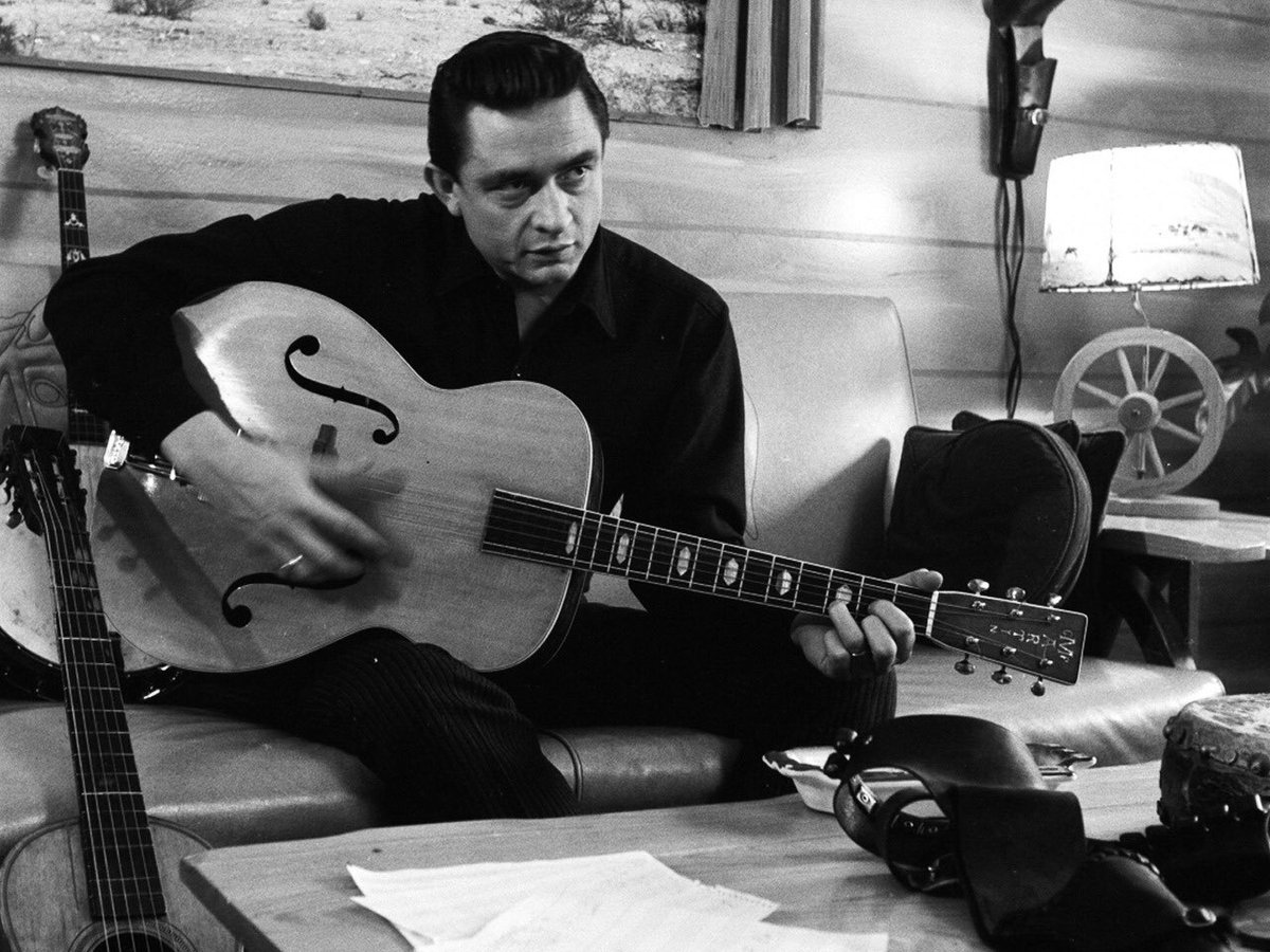 panchogzz's tweet photo. “All your life, you will be faced with a choice. You can choose love or hate…I choose love.”

Johnny Cash https://t.co/GsxsCfVewA
