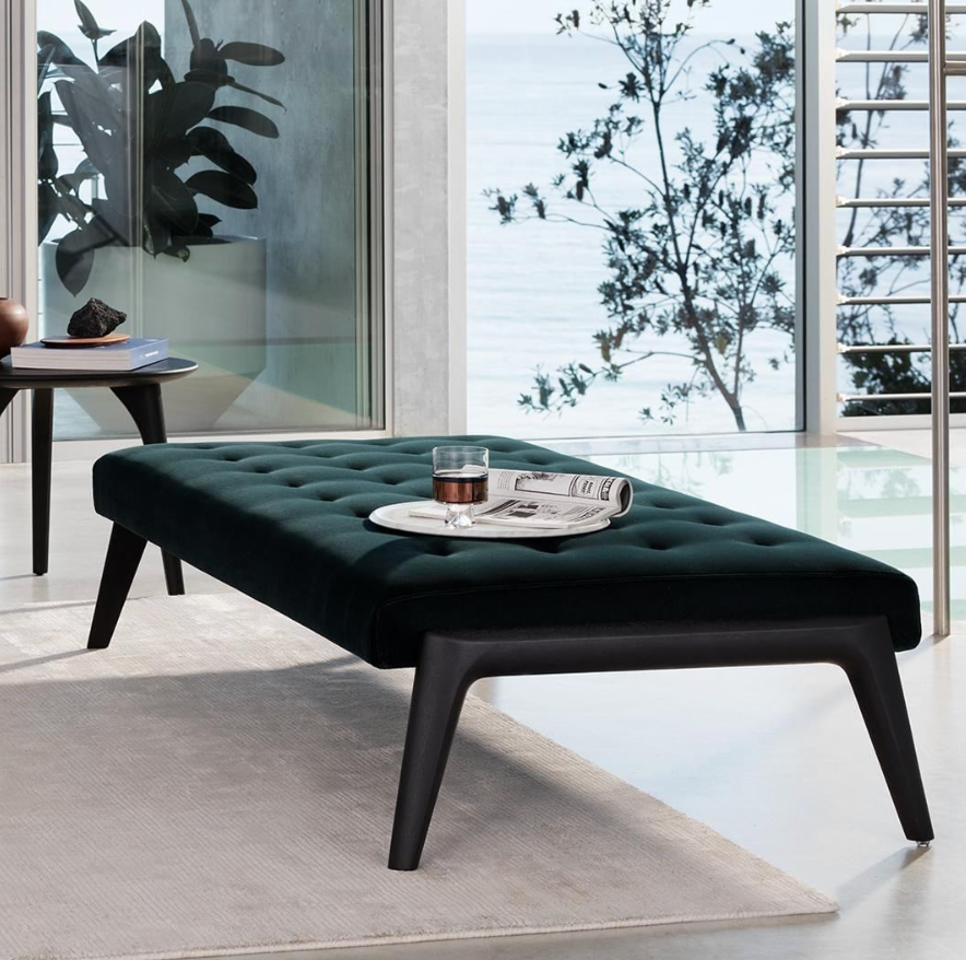 kinglivingca's tweet photo. The versatility of the Cassia's design allows it to be used as a day bed or a compact sofa when pushed against a wall with additional cushions. Make it yours with individually tailored King Living covers that can be removed or replaced for a whole new look. https://t.co/qC6uog7u33