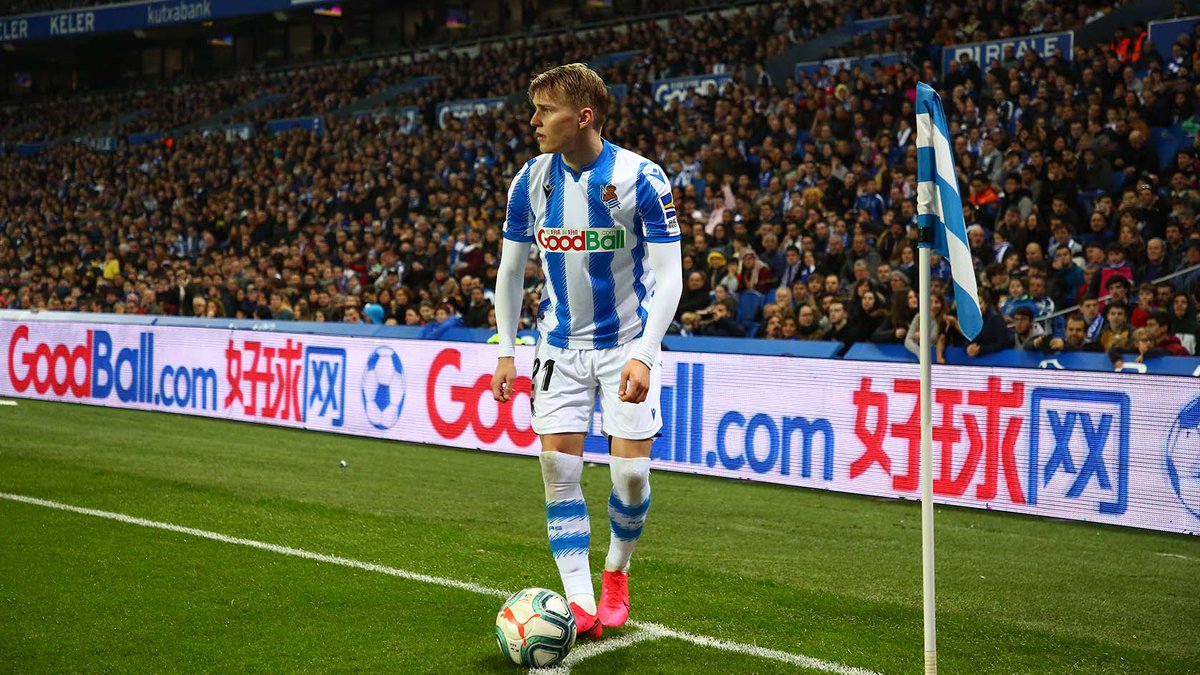RealSociedad's tweet photo. 💥 SORTEO 💥

¡Sorteamos DOS ENTRADAS para el partido del viernes (21:00 ante el Real Valladolid) entre todos los que hagáis RT a este tuit!

#RealSociedadRealValladolid #AurreraReala https://t.co/hwjxe9zZiV