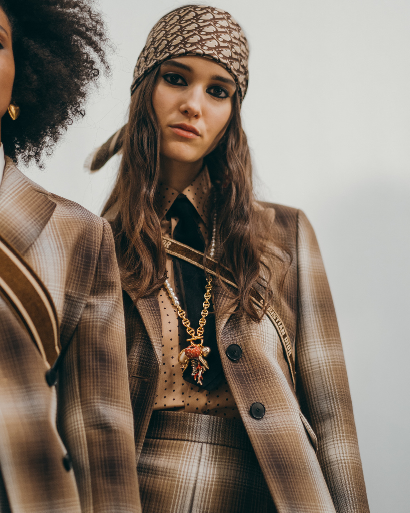 After reviving it several seasons ago, for #DiorAW20 - discoverable http://on.dior.com/aw2020-21 - Maria Grazia Chiuri gave the signature #DiorOblique an extra new dimension with plush velvet embroidery that appeared everywhere from the 'Diorcamp' to slip-on sneakers.#PFW