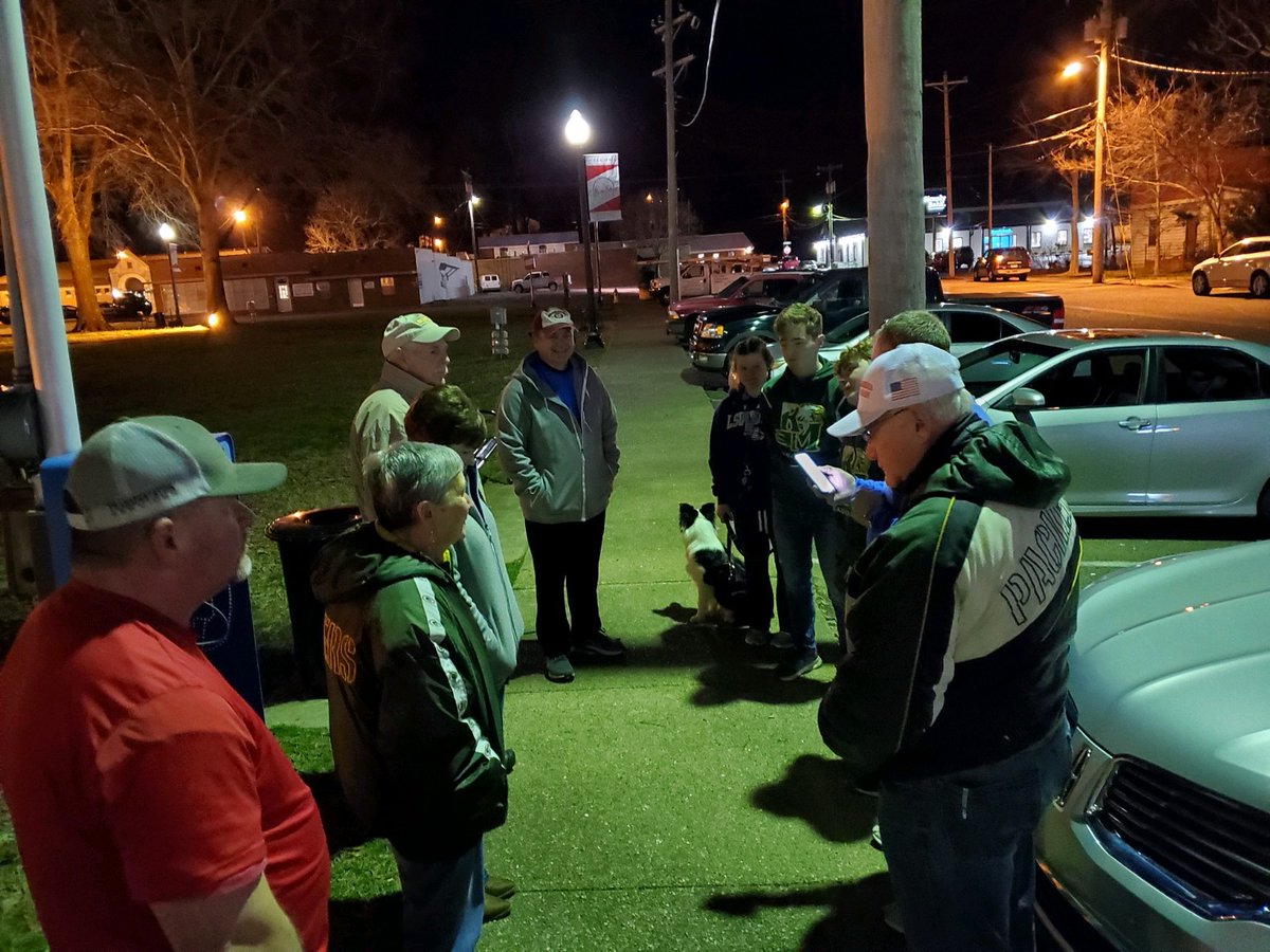 Rev3DPreacher's tweet photo. At Old Washington Baptist Church we realize that outreach is part of our purpose in service to glorify God!
If is not just who you are or what you do inside the walls of a building on Sunday & Wednesday but also who you are & what you do every day.
#Identity #Revival #DGroups https://t.co/9cN5ZWD0CH