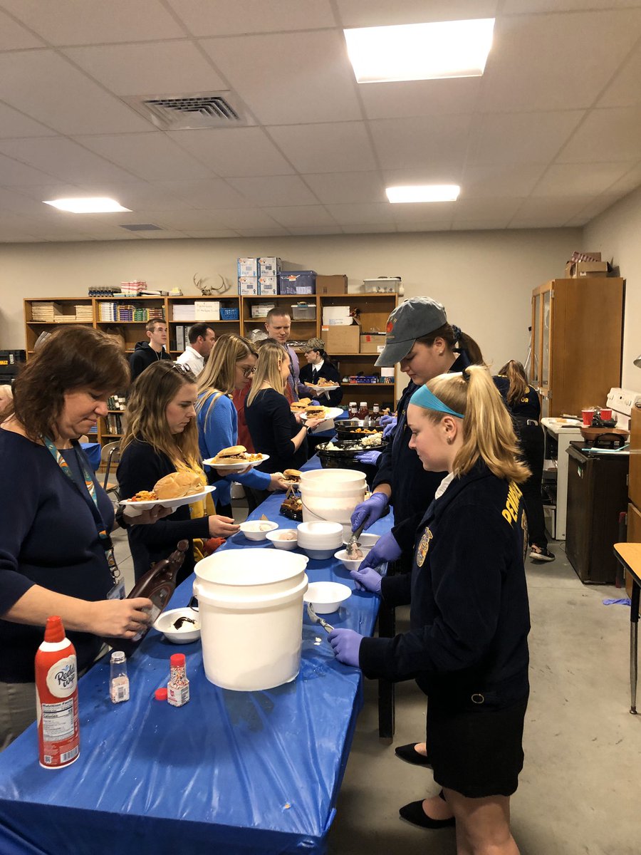 ManorFFA's tweet photo. A great day serving those who support us in the high school!  Great job Nat’l FFA Week committee on a successful Teacher Luncheon!  Lots of fun all around!  #paffaweek2020 https://t.co/yHGIryYCdx