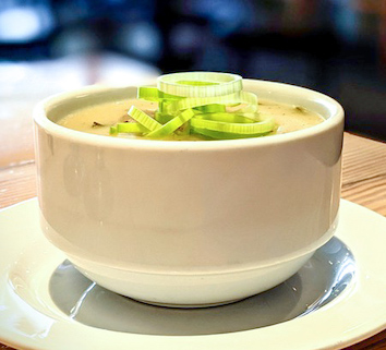 PeakoftheMarket's tweet photo. Shelley & @LarryMcIntosh #PotahtoWeek tour continues. Today we had Potahto & Leek Soup at Saucers Café. Russet potahtoes, leeks & herbs in a vegetarian cream-based soup. There are 117 #Winnipeg restaurants participating in Potahto Week. Ends Sunday! https://t.co/2UlgMCBqxR https://t.co/KSh7Ke395X