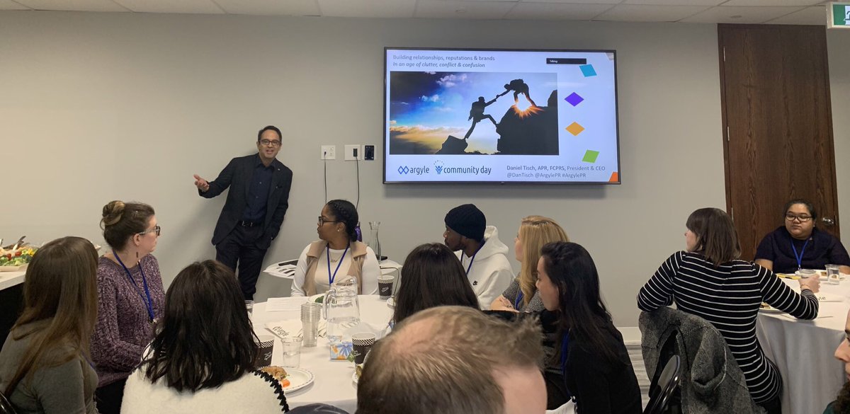 WoodGreenDotOrg's tweet photo. Thanks @ArgylePR for hosting #ArgyleCommunityDay and sharing your communications expertise with Canadian non-profits! It was a great day of learning! #ArgylePR https://t.co/bKB6tKCVBM