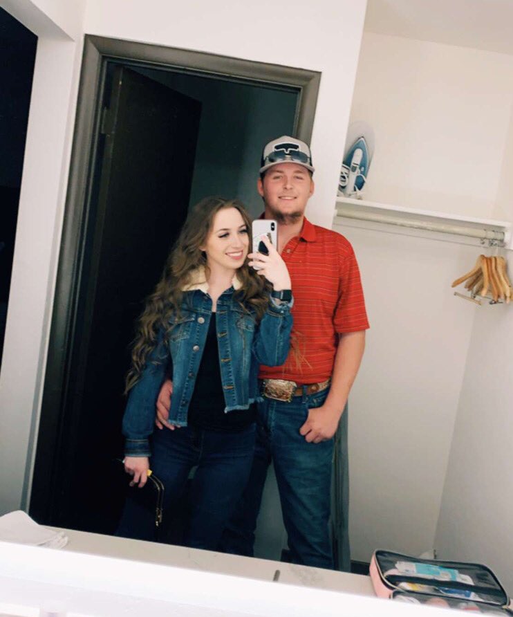 HunterJ___'s tweet image. Don't know how I got so lucky with this amazing girl 😍😍