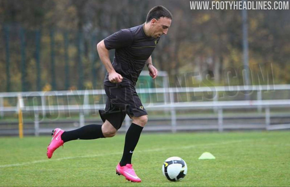 mercurial pink boots