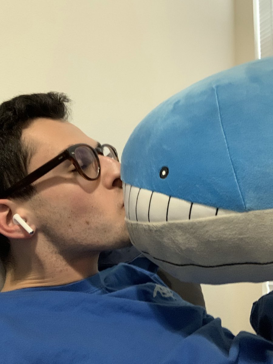 🎵smoliv on a cross🎶 tweet media