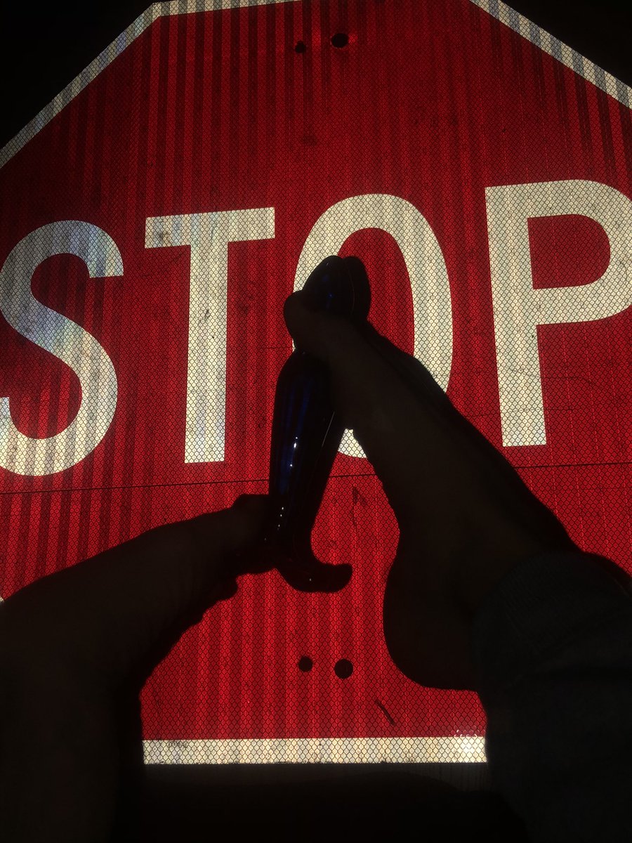 FootGod55076605's tweet photo. Sexy feet🦶🏻👣👁👡 #SexyFeet #HighArch #KissableToes #Toes #BareFeet #FootGoddessOfLove https://t.co/rWWMlGYmAE