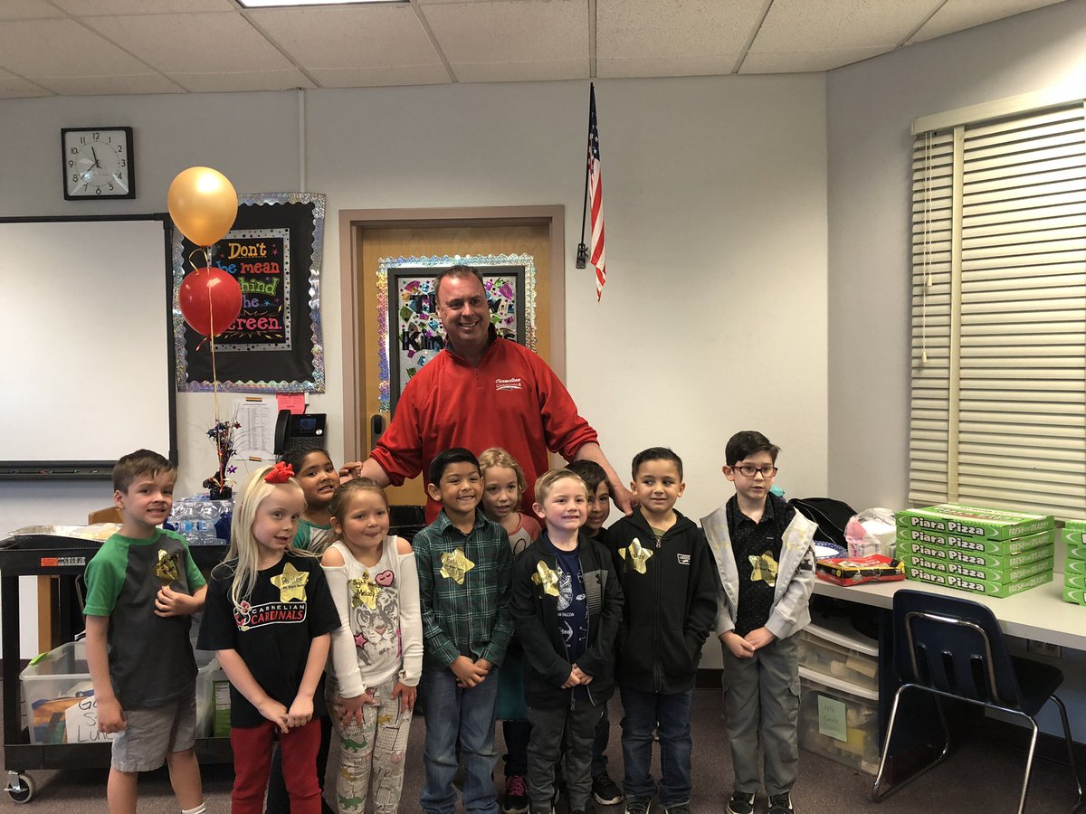 CDeegan_Edu's tweet photo. So proud of our Cardinal scholars who participated in our Gold Star Lunch today. We have the finest students at the #FinestElementarySchoolintheLand Thank you @carnelian_pta for all that you do! @AltaLomaSD  @ALSD_Super_Jim https://t.co/zAe1DoleHU