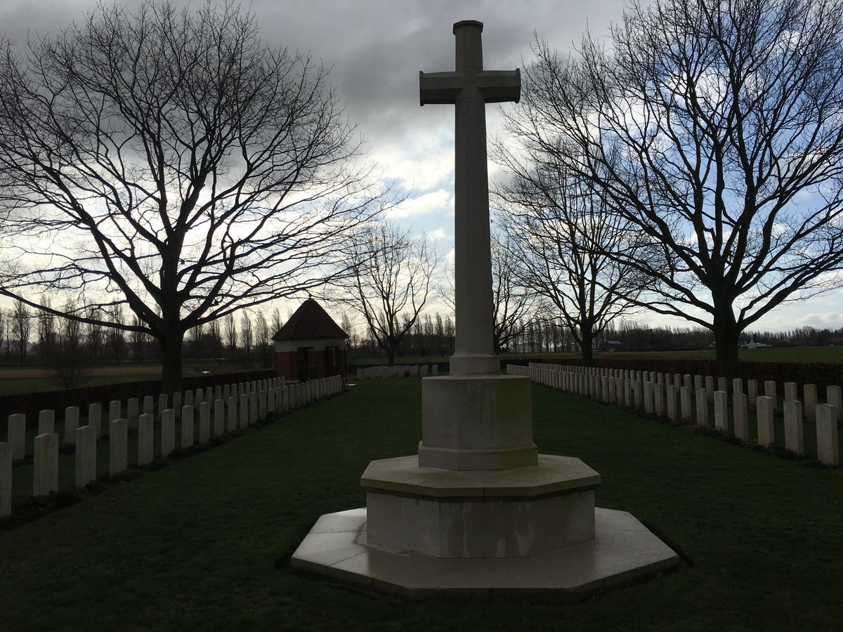 Memorable visit to Esquelmes CWGC earlier today . My first visit. Third visitor this year. Thirty Five Grenadiers buried there. I find May 1940 incredibly troubling despite the courage shown on the ground. Tomorrow more Fall of France.
