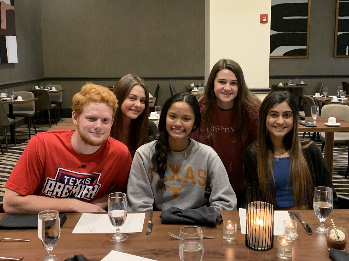 we had so much fun taste testing for prom!! 💙💙 #2020