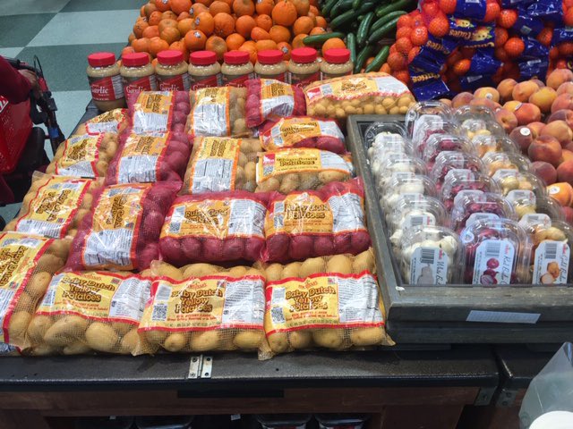 MelissasProduce's tweet photo. Do you love a tasty & easy #sidedish combo? Our #DYPs + pearl #onions are an epic combo to whip up in a rush! 😋🥔🧅 come by @NorthgateGlzMrk to grab some!!
📍 #Anaheim, CA https://t.co/ZtFkcM82qs