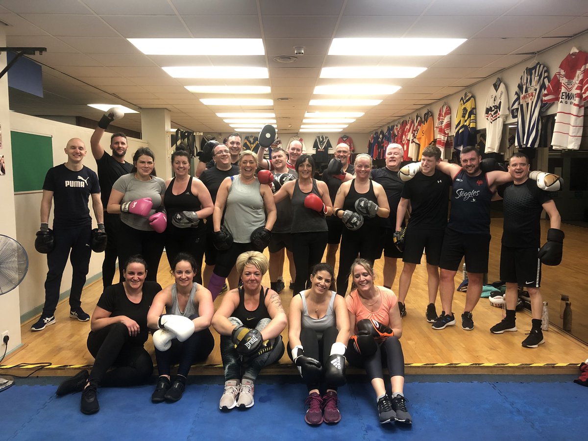 bg_centre's tweet photo. Wednesday Boxing Fitness - SMASHED IT 6am, 10am, 6pm and 7pm class, well done! 🥊💪🏼 

Boxing fitness Wednesday’s - 6am, 10am, 6pm and 7pm. 
Tomorrow Mixed bag - 10am and 6.30pm - £4. 

To get yourself booked on or for anymore info you need just message us.

#TEAMGOULDING 🦁 https://t.co/rAfqpjTqTg