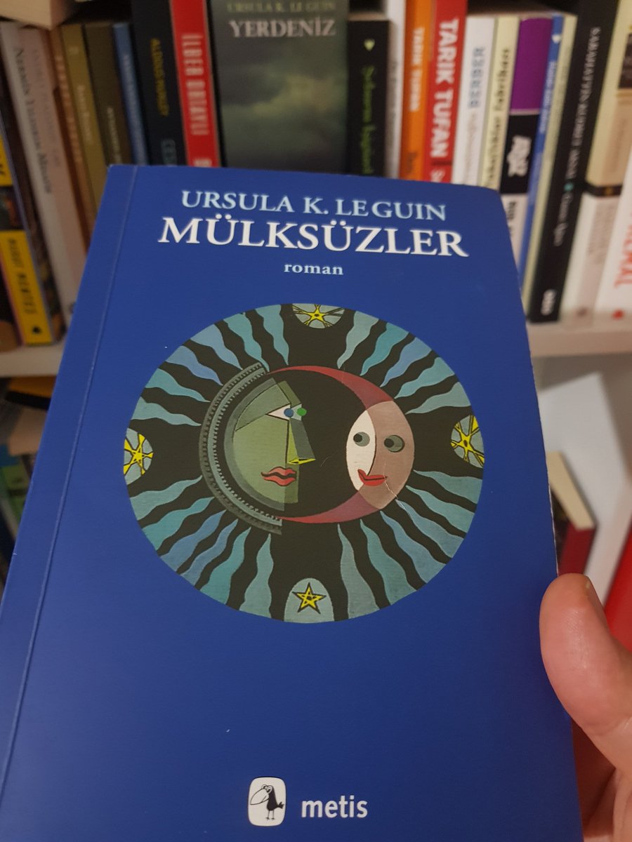 Okuduğum Kitap (@okudugum_kitap) on Twitter photo Mülksüzler,insanların bir kısmının yaşadıkları dünyadan göçerek yeni bir gezegende mülksüz ve devletsiz bir düzende yaşamalarını konu ediniyor. Dünyayı korona virüs sarmışken bizim de tek çaremiz acaba bir başka gezegen bulup gitmek mi?🤦♀️
<a href="/Metiskitap/">Metis Yayınları</a>
#ursulaleguin
#coronavirues Mülksüzler,insanların bir kısmının yaşadıkları dünyadan göçerek yeni bir gezegende mülksüz ve devletsiz bir düzende yaşamalarını konu ediniyor. Dünyayı korona virüs sarmışken bizim de tek çaremiz acaba bir başka gezegen bulup gitmek mi?🤦♀️
<a href="/Metiskitap/">Metis Yayınları</a>
#ursulaleguin
#coronavirues