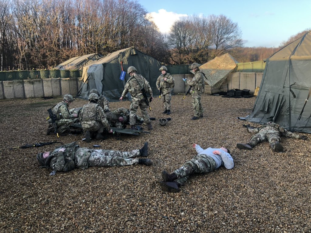 1AirMobWing's tweet photo. FP and First Aid. During Ex Swift Pirate; at @RAF_Wittering members of UKMAMS and @4624Sqn are put through their paces; testing their capabilities in dangerous environments is testament to why we are ready to supply early entry air movements support wherever necessary. #WeAre1AMW https://t.co/SpP93vx2Lk