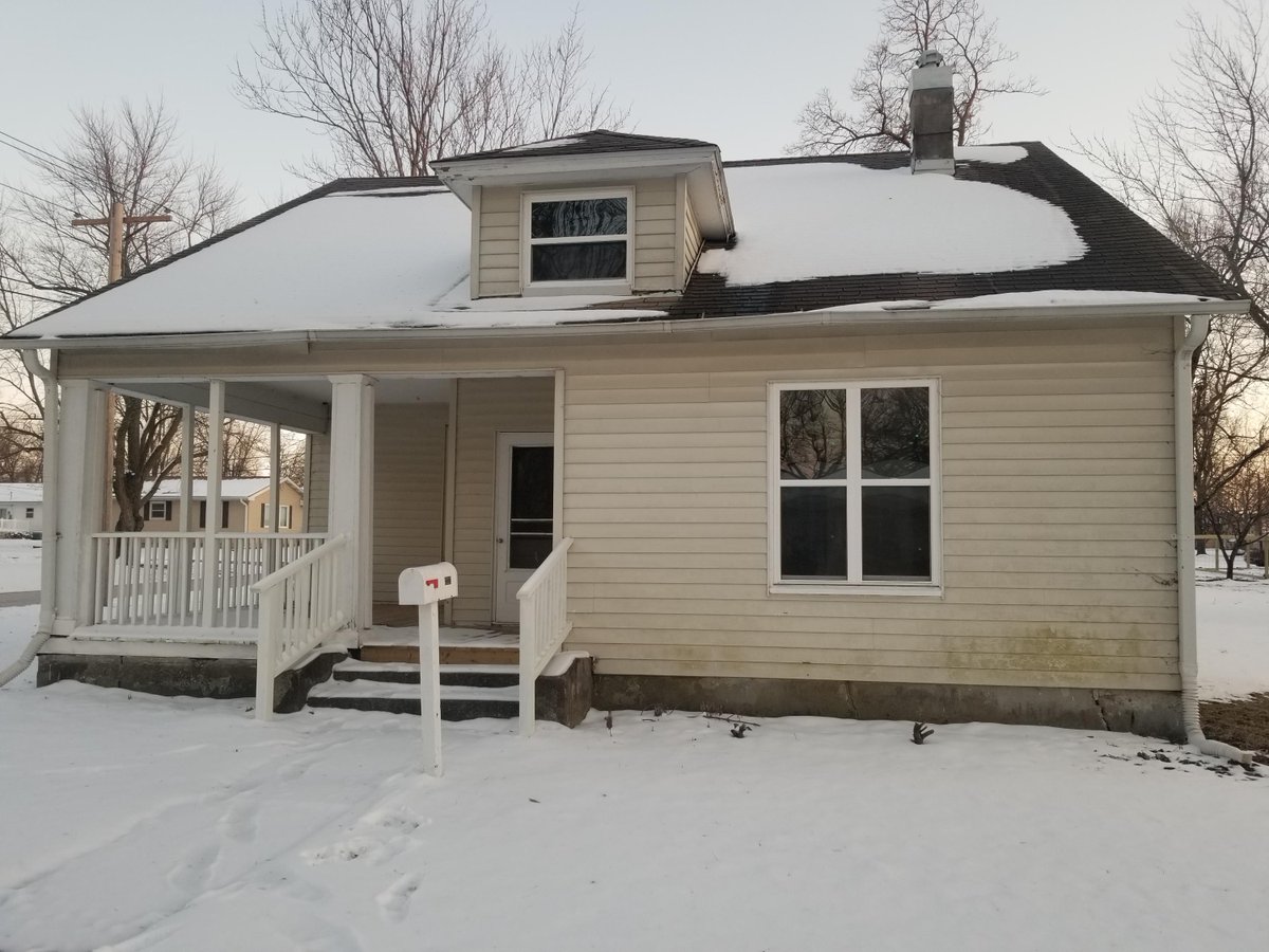 AllanSRealtor's tweet image. See a virtual tour of my listing on 327 E Cleveland St #MonroeCity #MO  #realestate tour.corelistingmachine.com/home/DBGHUU