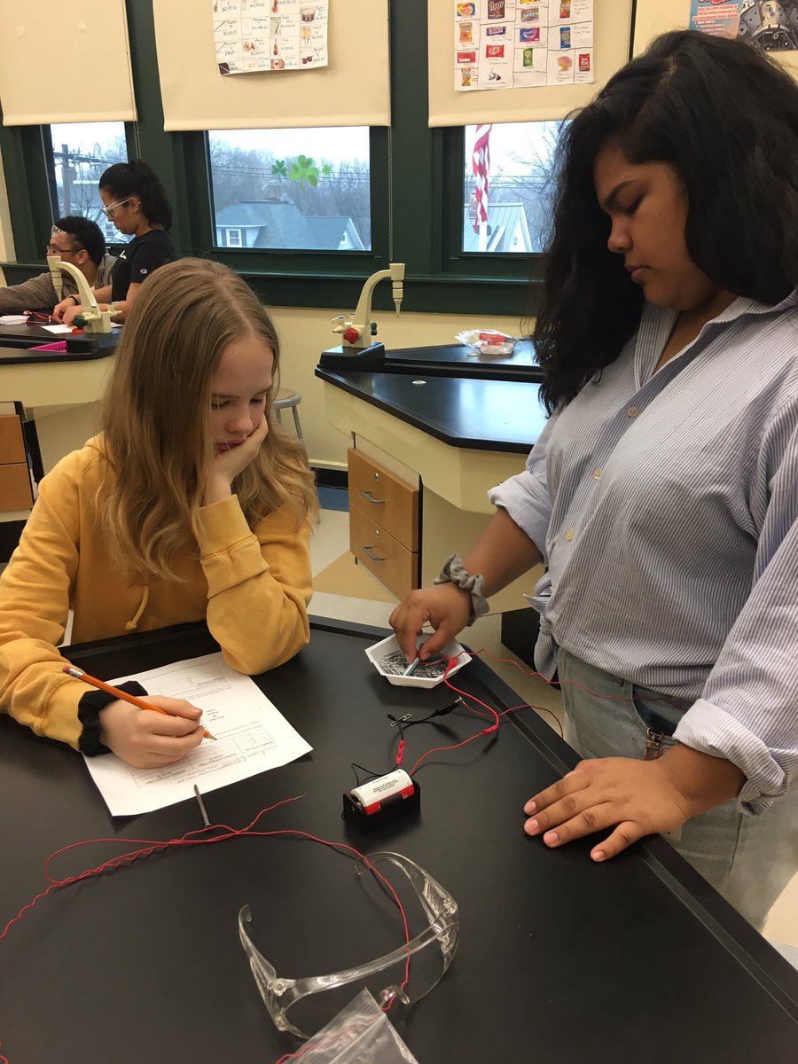 Allison Parajon tweet media