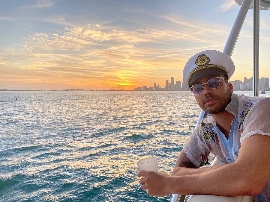 PrinceRoyce's tweet photo. 6 days till you see Captain Royce hit the stage 😆 #AlterEgoTour https://t.co/JdqwLIqOig
