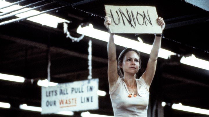 AnnaBrichacek's tweet photo. Hey Team Ohio! @sally_field is all in for @ewarren and she wants to chat with you about why. Don’t miss our Volunteer Call tomorrow at 8:30pm! Sign up here ➡️https://t.co/VeQ5cdQ88S https://t.co/UNUBxOZzA3
