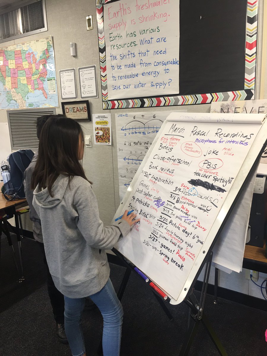27HappyTeacher's tweet photo. #RascalEntertainment up early preparing for the next @RascalPride newscast #writersworkshop preparing scripts, planning format, setting up interviews #PassionBasedJourney #PBJ thinking #outsidethebox https://t.co/sUNaIJv3co