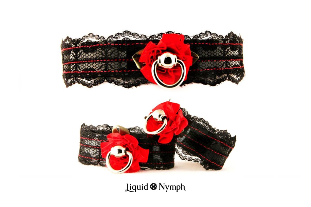 Screw the roses &amp; send me the thorns she says! Spring has sprung in my shop! You can choose the color most suits you and your beloved. #leathercollar #daycollar #bondagecollar #leatherfetish #kinkyshit #liquidnymph #leatherandlace #eroticblueprints #bondage #ddlg #tiedup