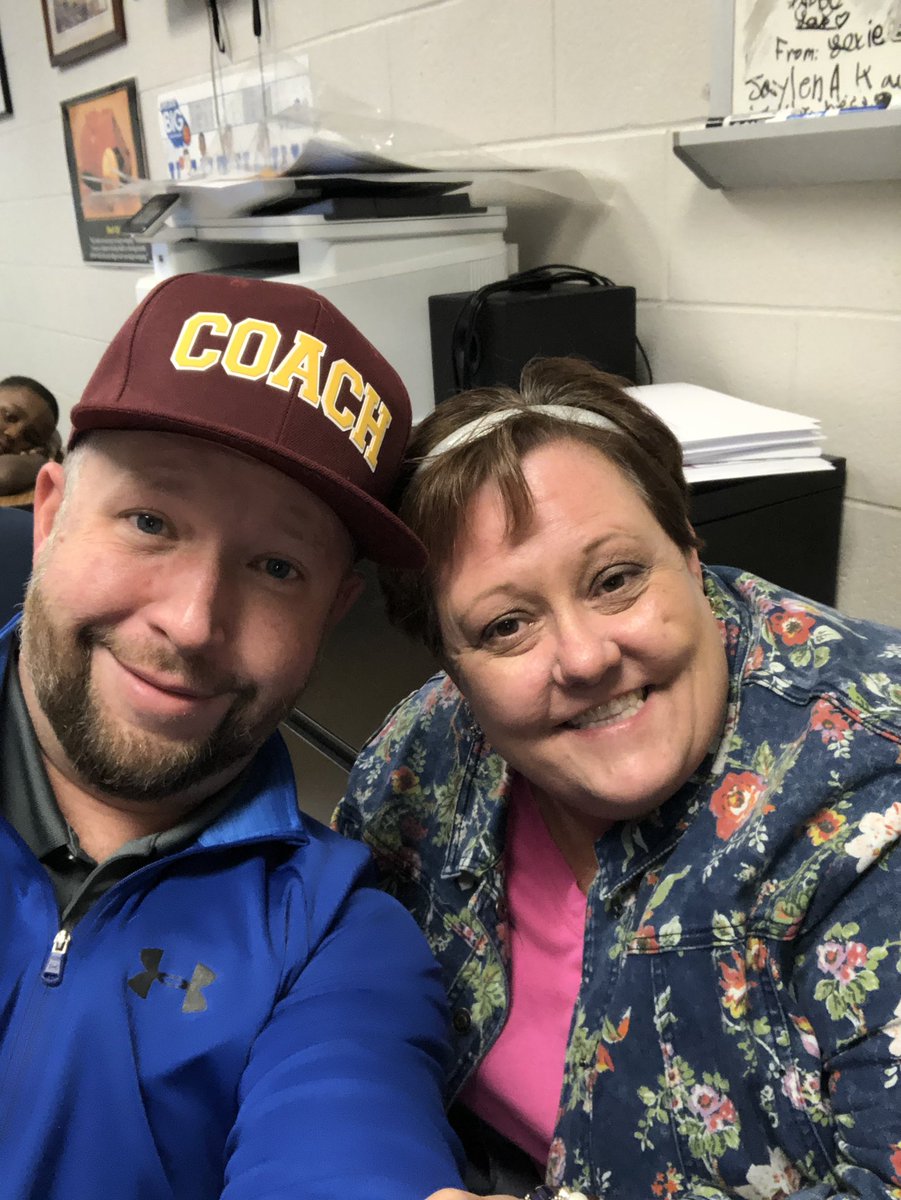 Putting on the coaching hat and providing positive and meaningful feedback to an awesome teacher! <a href="/JREJagPrincipal/">stephen howard</a> @JCPSAsstSuptES1