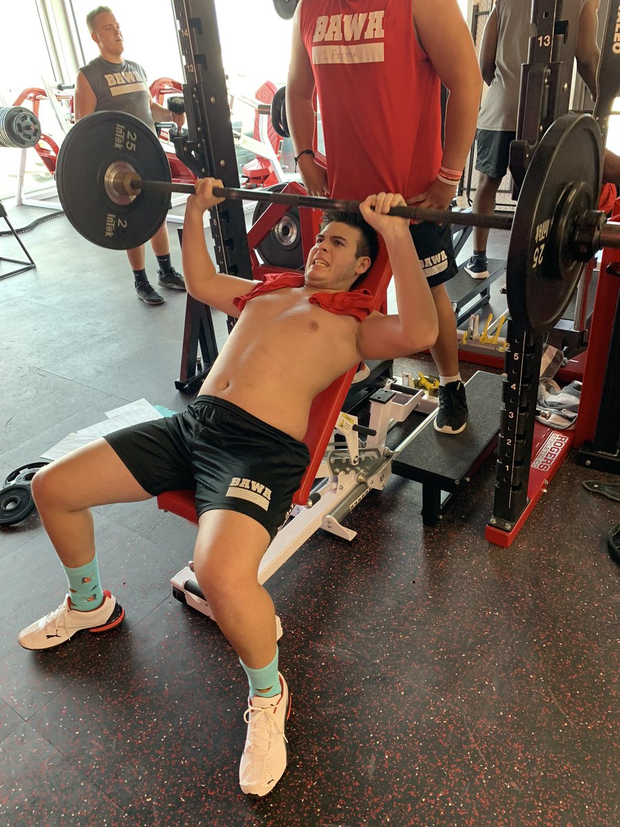 JacobAlford50's tweet photo. @FootballMelissa got better today! The big boys are putting in some serious work. Going to win some battles in the trenches next year! #BTB #EAT https://t.co/3EdHqS5QHn