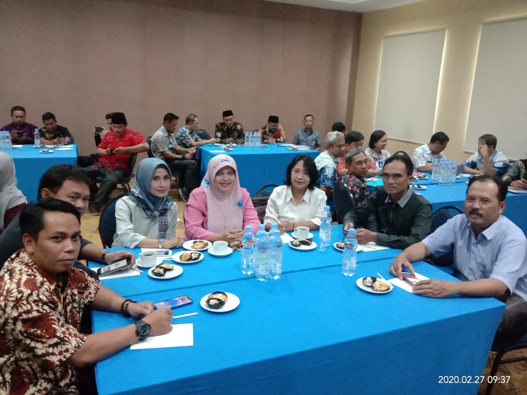 DwiDarwati1's tweet photo. Sosialisasi netralitas ASN dalam penerapan UU no.10 tahun 2016 tentang pilgub, bupati dan wakil bupati. 
##malangawasinetralitasASN https://t.co/hcNROINnhp