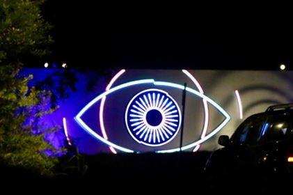 HumanitarianV4V's tweet photo. Hey #bigblagger The HM's are in the #bigbrother_au House already! I still have not heard back from you. I hope you haven't forgot about me. Anyhoo, it's kicking off already at #BBAMF HQ. The Fans are going NUTZ! #letsdothis #ImAllYours 😀 😍 Let me know what you need. https://t.co/6ebUsrEs4o