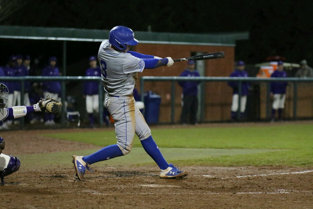 GSU_Base's tweet image. 💣 @KyleRiesselmann crushes his first homer to LF and the Panthers are within one!