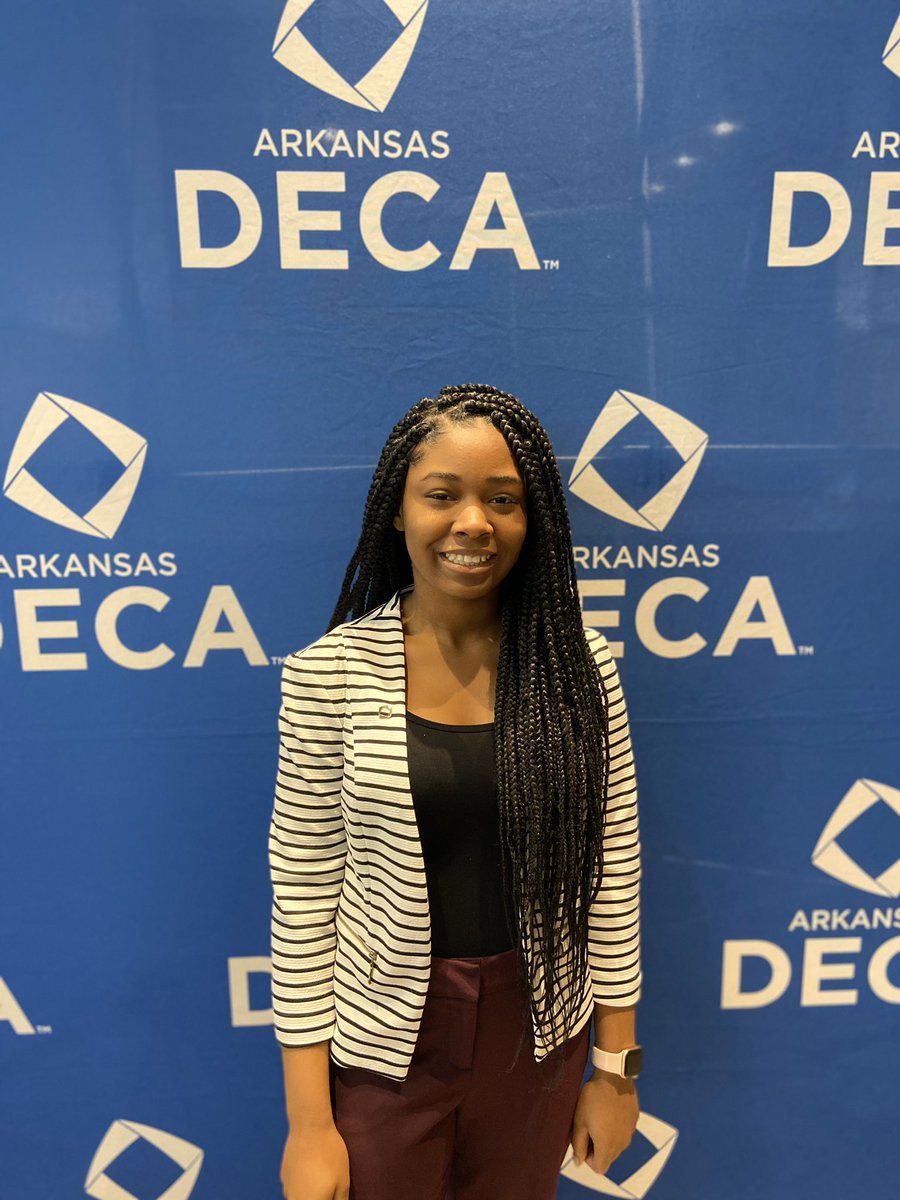 JHSDECA2's tweet photo. “SCDC has been extremely insightful on the business and marketing world. I hope to take DECA the furthest I can in highschool, and meet new people through the program.”  Kiaera W.  @ArkansasDECA #ARDECASCDC @JNPSD1 #weARdeca https://t.co/A6q1SqFx7b