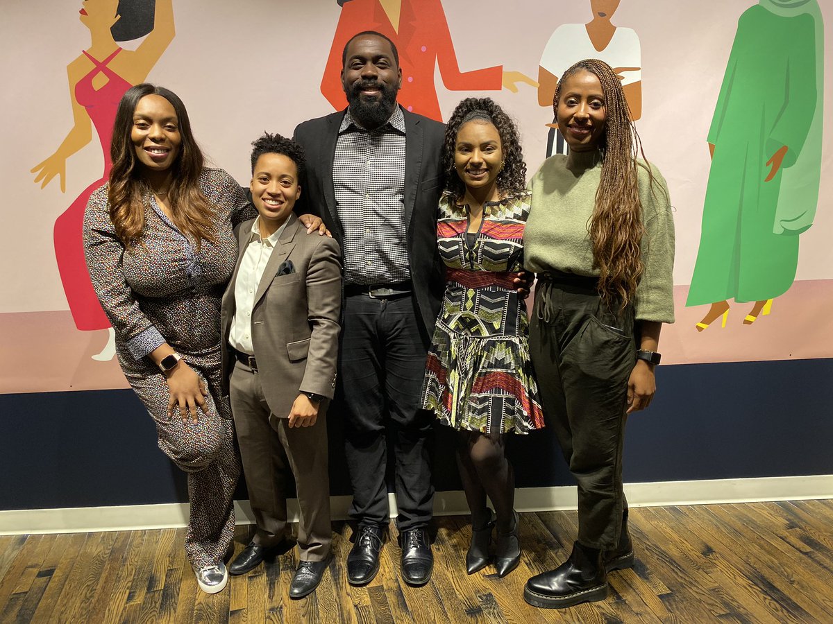 ColorCommntwk's tweet photo. Tonight’s discussion was great! Thank you to our wonderful panelists and moderator! #FromHashtagToAction #ColorCommNYC https://t.co/soa3va6gZ0