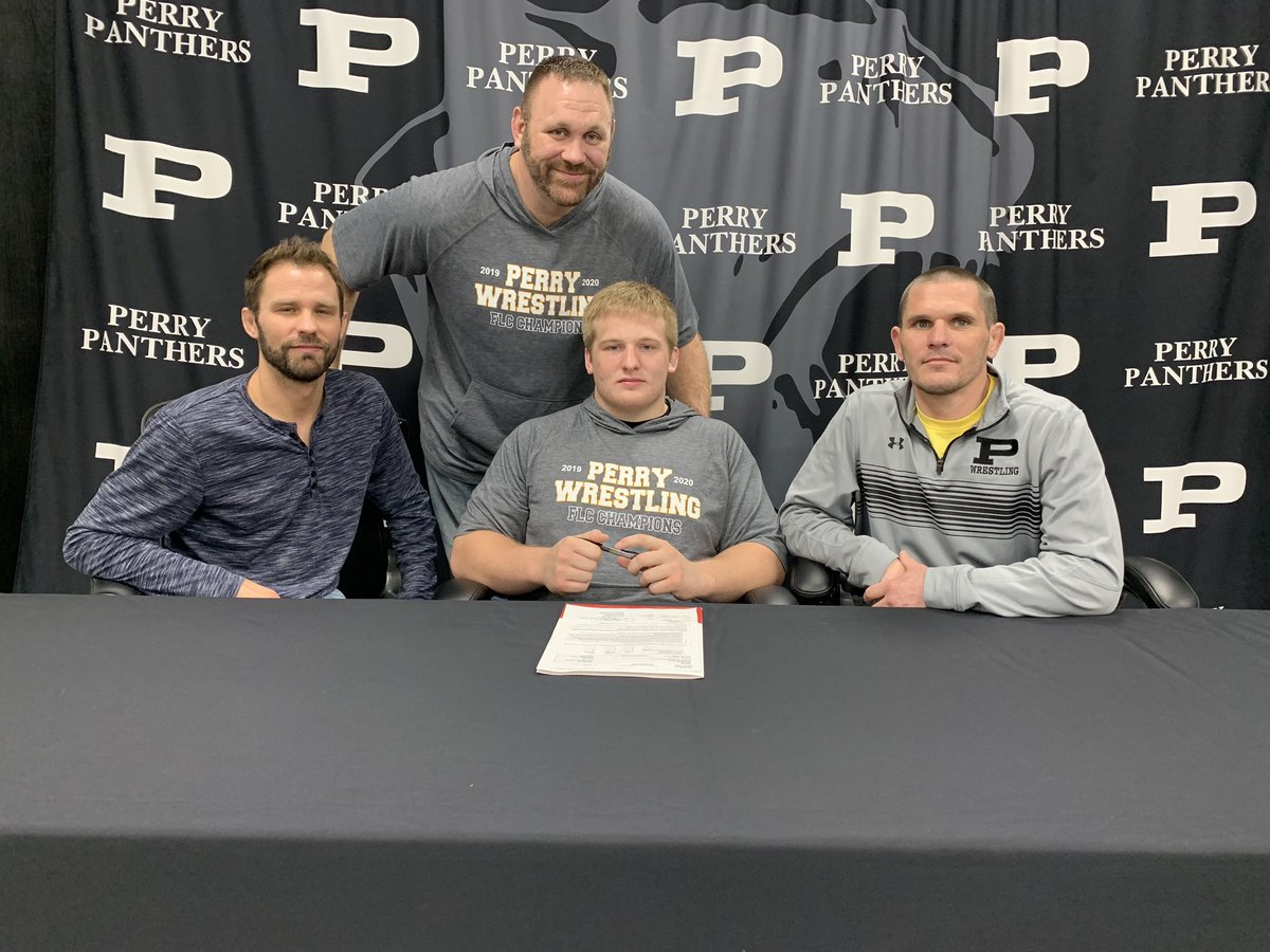 ThePHSnews's tweet photo. Congrats to Max Millin on signing with @BoroWrestling1 #perrypride https://t.co/CiCvPE9lnL