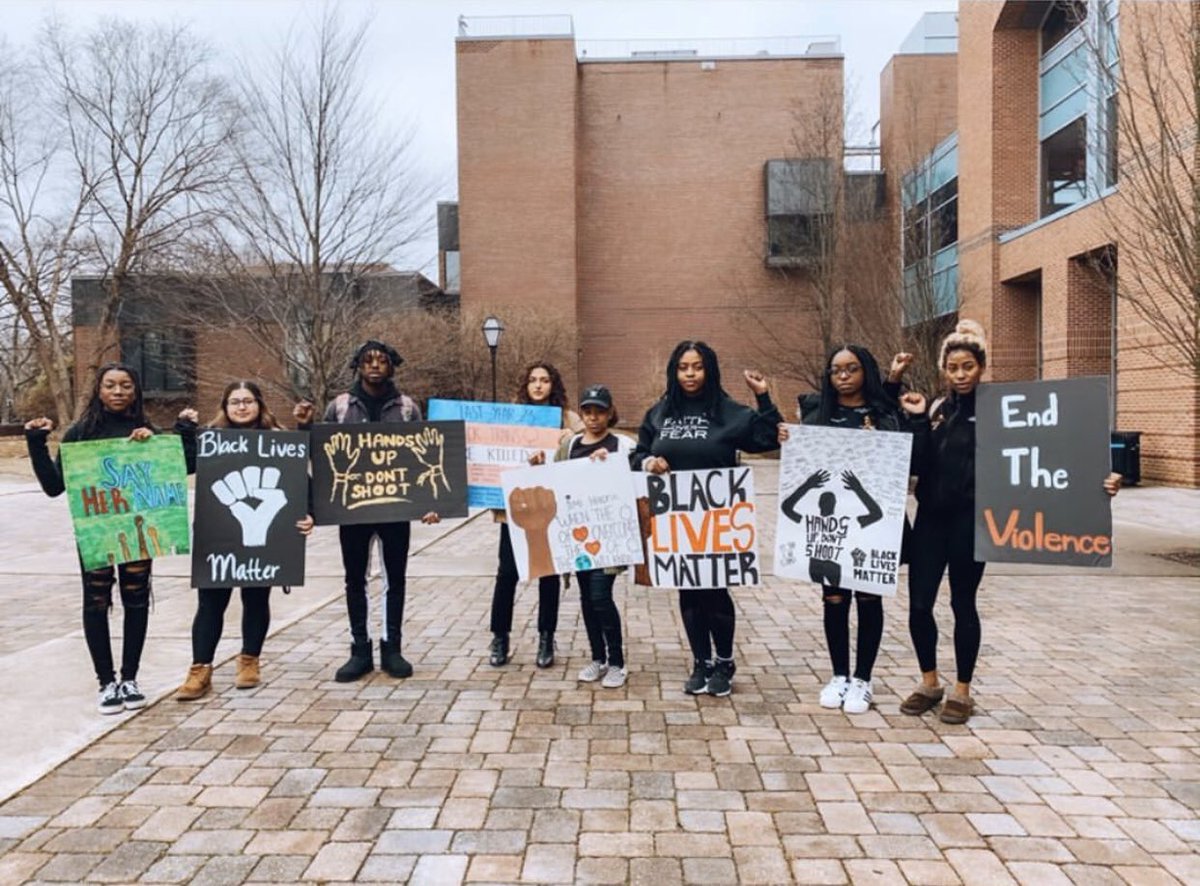 1realbenjamin's tweet photo. So proud of you @Benittadanielle โค๏ธ โ๐พ#myskinisnotasin #BlackHistoryMonth #BlackLivesMatter https://t.co/3slgtWuq8j