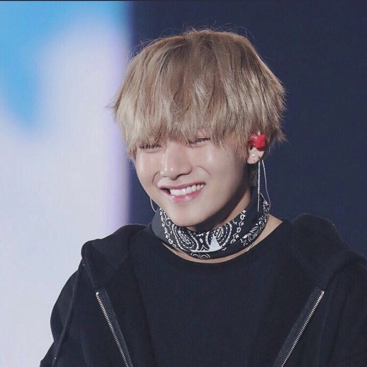 ⋆｡˚ ✩ ➳ day 57Not to be delulu but I’d kill to make him smile like that 