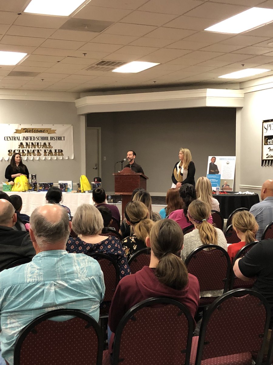 kettidavis's tweet photo. Science Fair Awards 2020 - full house of future scientists, engineers and innovators. Thank you to our Central Foundation for your support #centralusd #buildingonthebest https://t.co/aKkhkydgzd
