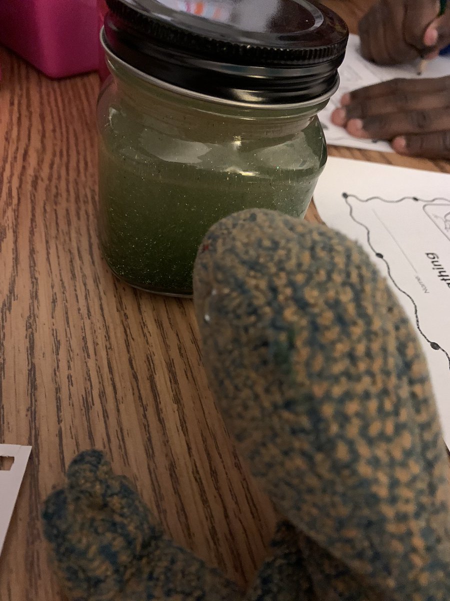 sarahaltman10's tweet image. Some #belly breathing with the puppy and a glitter jar while watching @2ndStepProgram videos through my dashboard! #greatresource @OrioleTweets