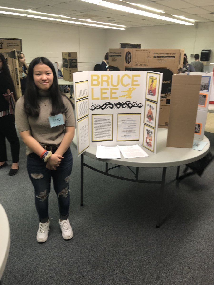 FortKingMiddle's tweet photo. FKMS has some amazing student projects at the History Fair. Congratulations to our students and social studies teachers on jobs well done! @Grantham_Greats @wkmcateer4 @ryan_bennett16 https://t.co/grhWSGpa77