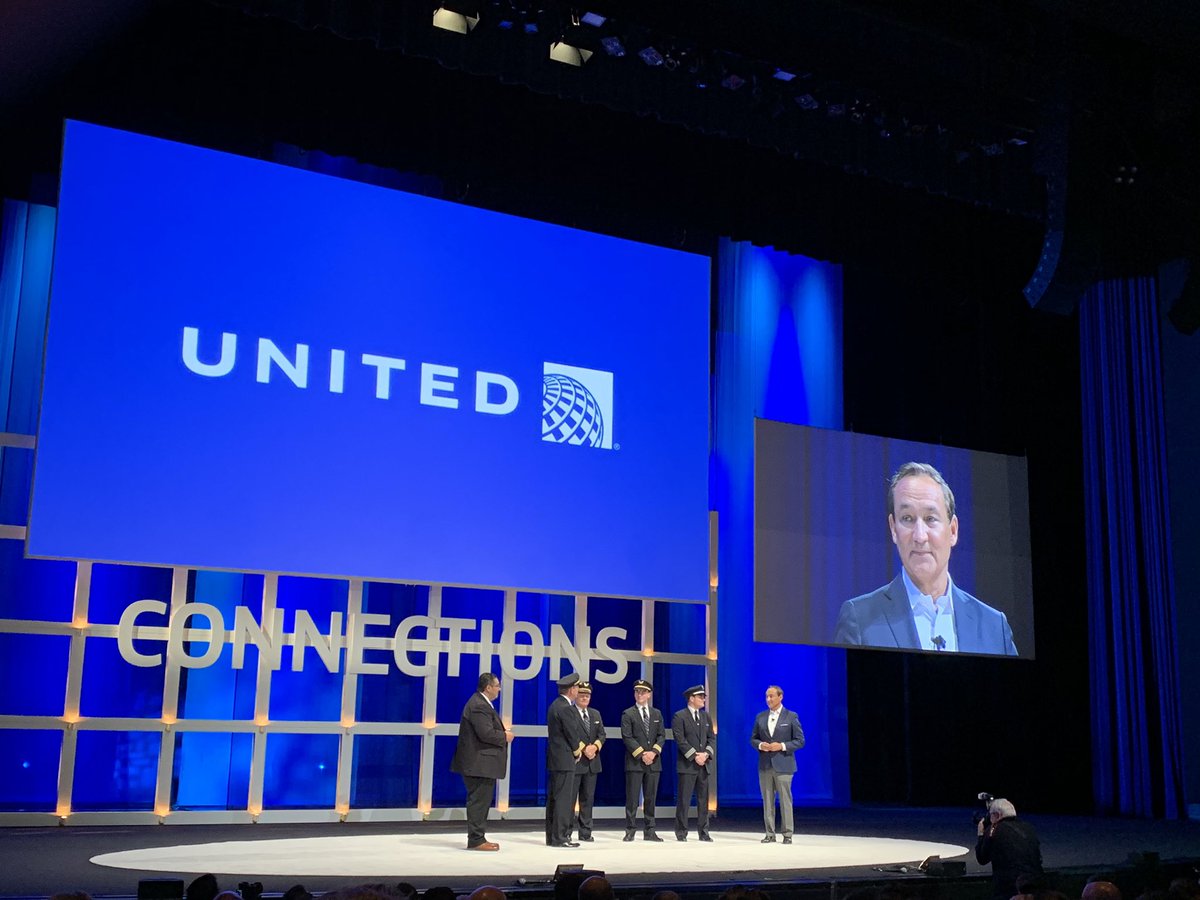 AJPratt1980's tweet photo. Thank You Oscar! A great moment. @weareunited https://t.co/OhQ859Yu7s