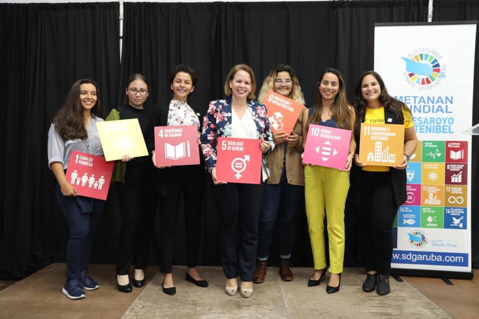 TheresaMonte's tweet photo. I was recently given the honor of a #SDGYoungVoice of #Aruba as part of the @sdgaruba Commission. Eager to contribute to these goals on the island that has become my home!#issedu #isaruba #teacherlife #teaching2030 #sdgs @sdg2030 #sdgyoungleaders https://t.co/OBSfkfpiMp