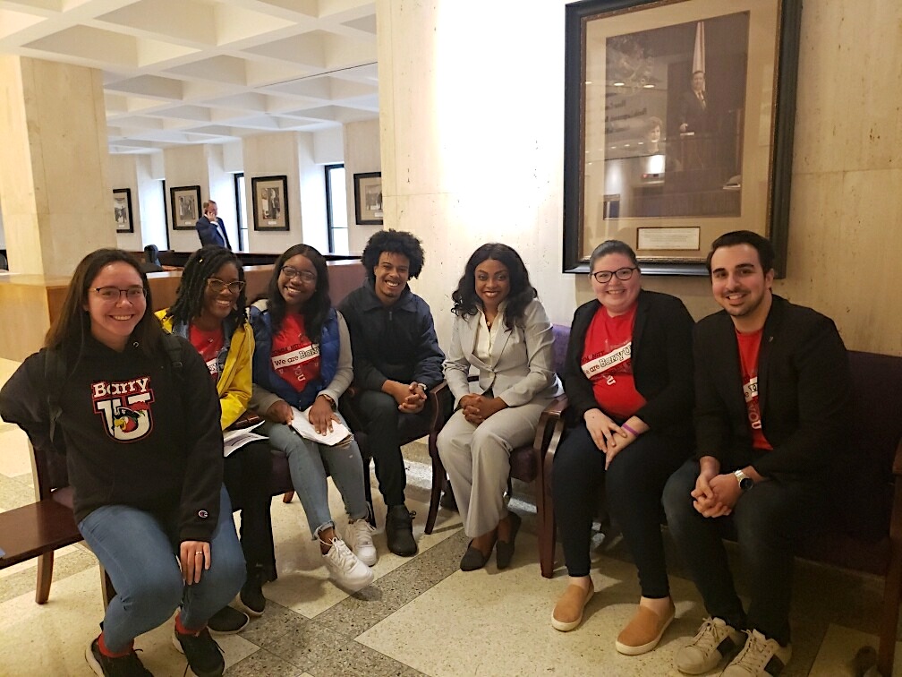 BarryUniversity's tweet photo. Today, our undergraduate #students joined seventeen other Florida colleges to rally at the #FloridaStateCapitol Building in support of The William L. Boyd, IV, Effective Access to Student Education (#EASE) Program. #BarryProud #WeAreBarrryU https://t.co/nLm0NTuhvm